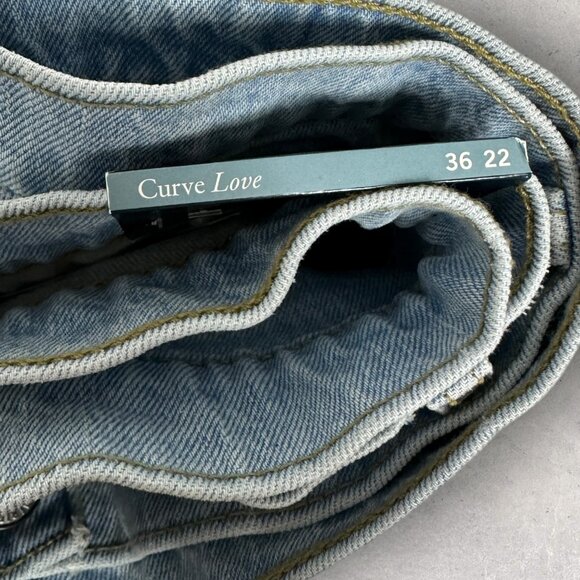 NWT Abercrombie Fitch 90s Relaxed Cutoff High Rise Shorts Size 22 / 36 Denim NEW - Picture 14 of 15